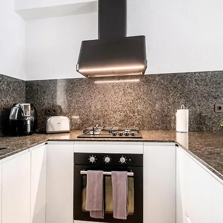 Amazing In With Kitchen Holiday home *