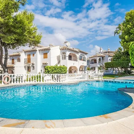Amazing In With Kitchen Holiday home *